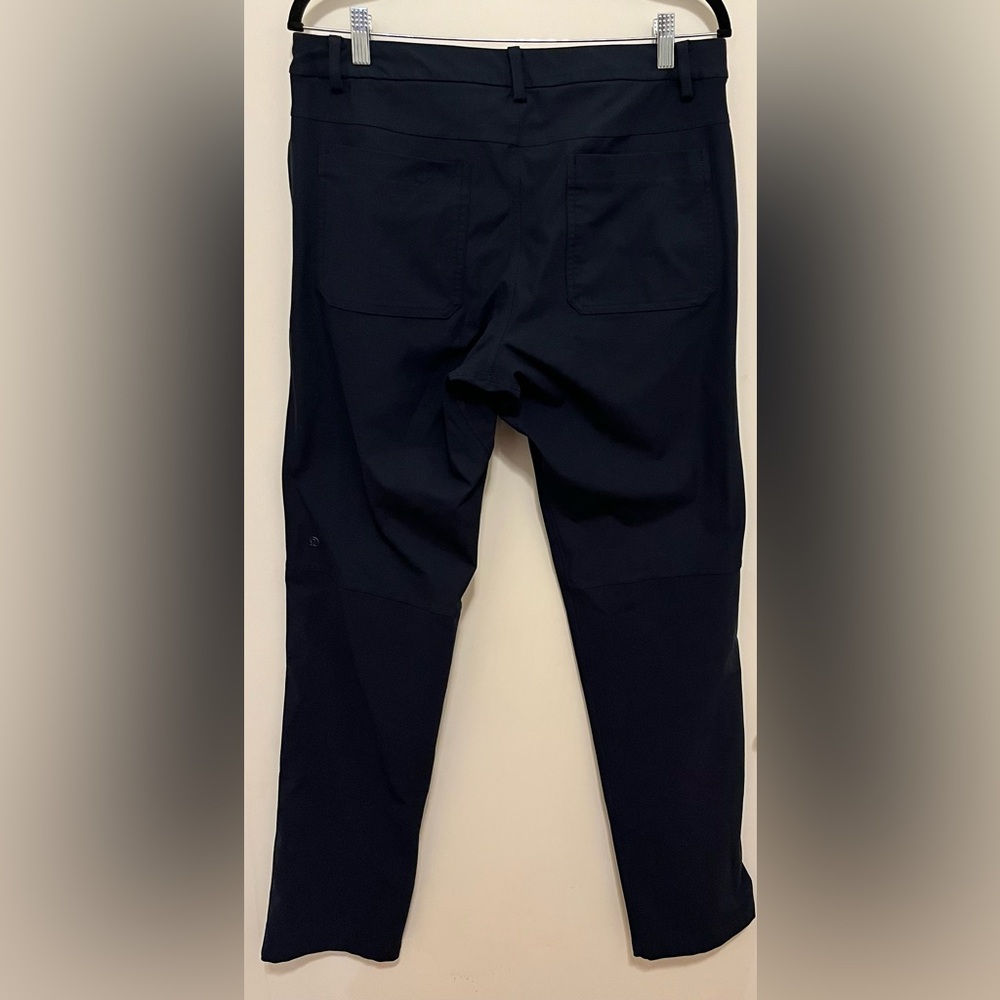 Lululemon‎ pants in dark blue size 32 (older style) - Picture 2 of 7